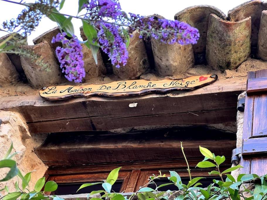 La Maison De Blanche Neige Assignan Εξωτερικό φωτογραφία