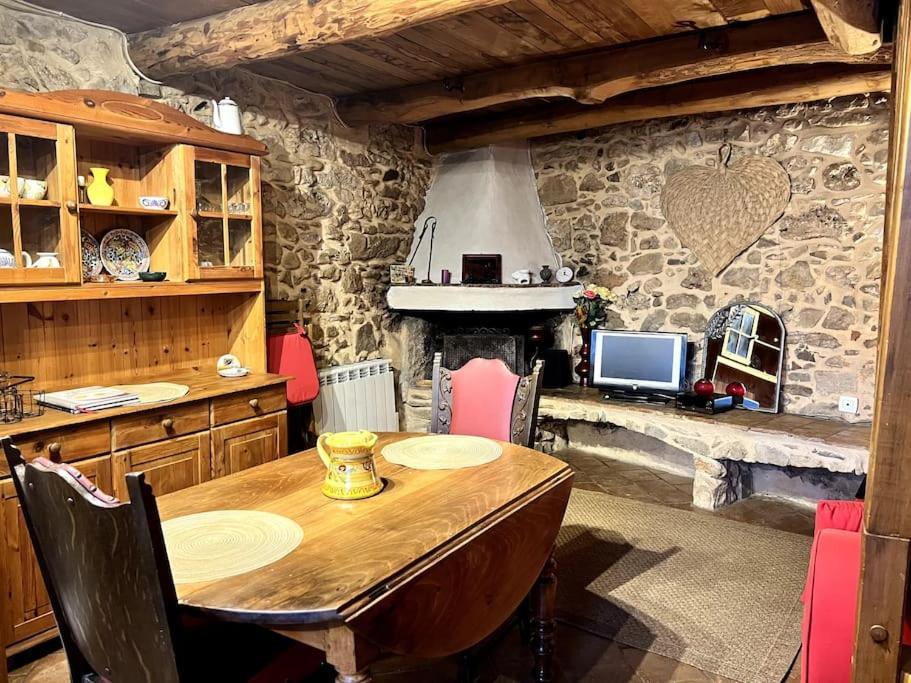 La Maison De Blanche Neige Assignan Εξωτερικό φωτογραφία
